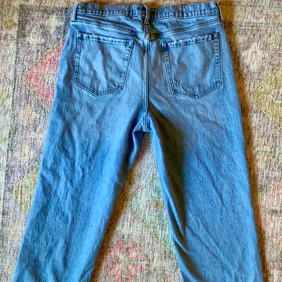 Banana Republic slightly distressed, cropped  boyfriend jeans - Picture 3 of 3